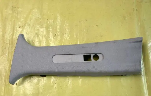 Mercedes-Benz B W245 (B) pillar trim (top) A1696903325 A1696920622