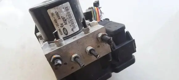 Land Rover Freelander 2 - LR2 ABS Pump 6g9n2c405dg 100926-32053