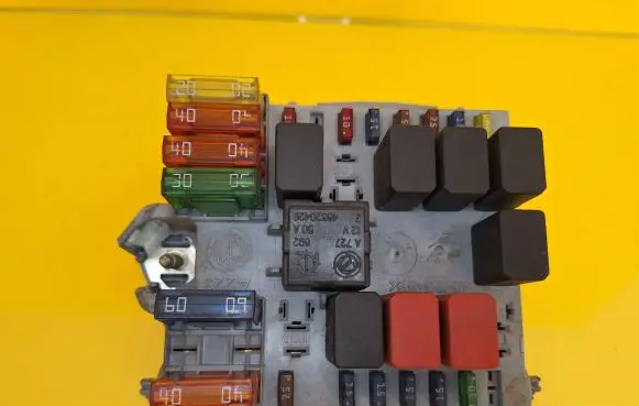 Lancia Thesis Fuse box set 60679252