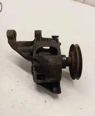 Volkswagen Sharan Power steering pump 028145523