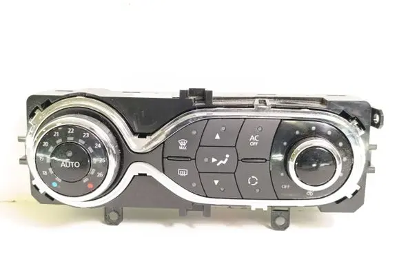 Renault Captur Climate control unit 275108796R E1067144