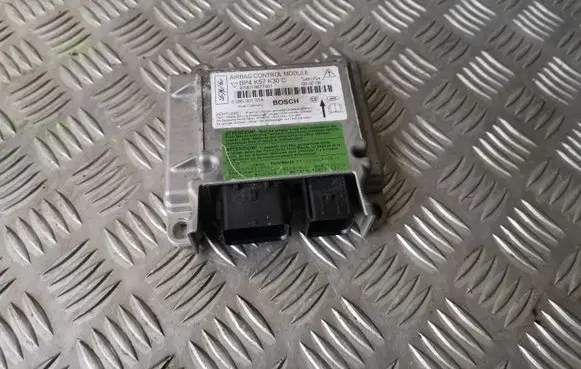 Mazda 3 I Airbag control unit/module 0285001554 BP4K57K30C