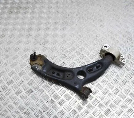 Volkswagen PASSAT B7 Front lower control arm/wishbone