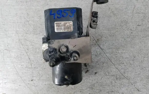 Volkswagen Polo ABS Pump 