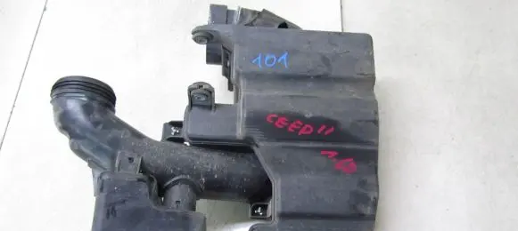 KIA Pro Cee'd II Intake resonator 
