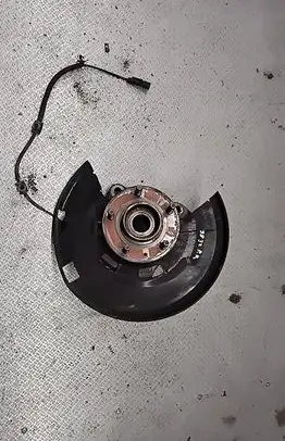 Opel Zafira C Front wheel hub spindle knuckle