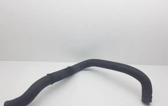 Toyota Avensis T270 Engine coolant pipe/hose