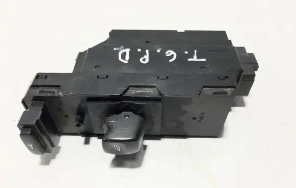 Volvo S60 Electric window control switch 30658147 04W10E