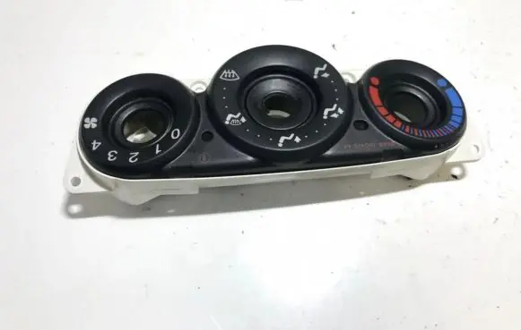 Ford Focus Climate control unit 98ab18c419