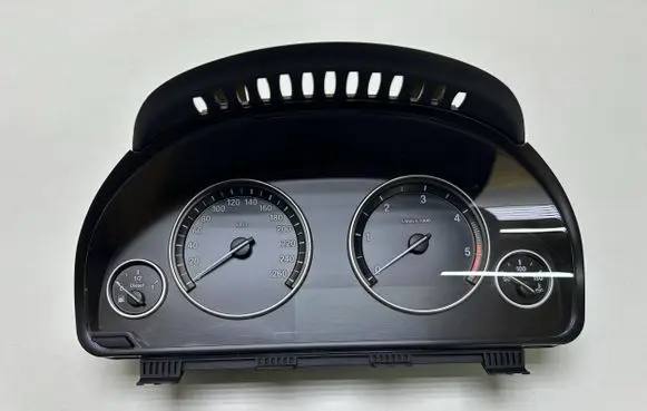 BMW 5 F10 F11 Speedometer (instrument cluster) 9249345 25811511