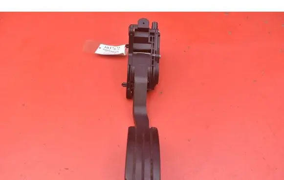 Renault Laguna III Accelerator throttle pedal 180050001R