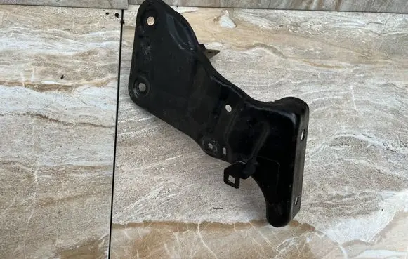 Maserati Ghibli Radiator support slam panel bracket 670004899
