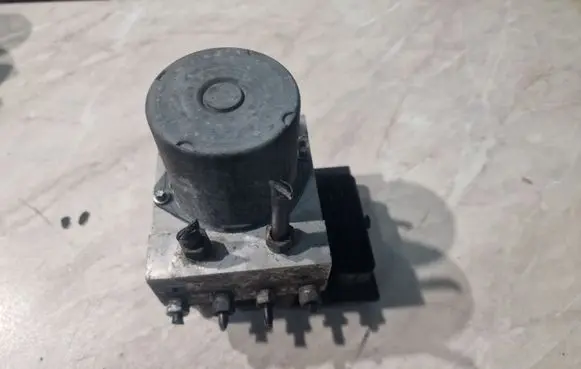 Citroen C5 ABS Pump 9663887780