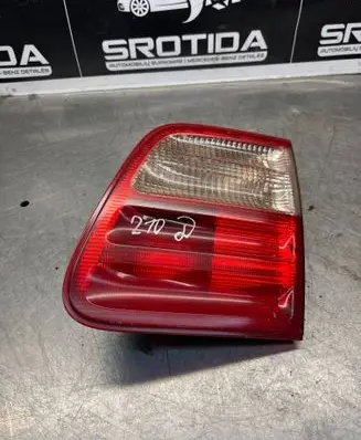 Tailgate rear/tail lights