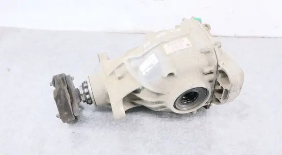 BMW 7 F01 F02 F03 F04 Rear differential 7577097 33107577097
