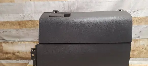 Volkswagen Touran I Glove box 1T1857101A