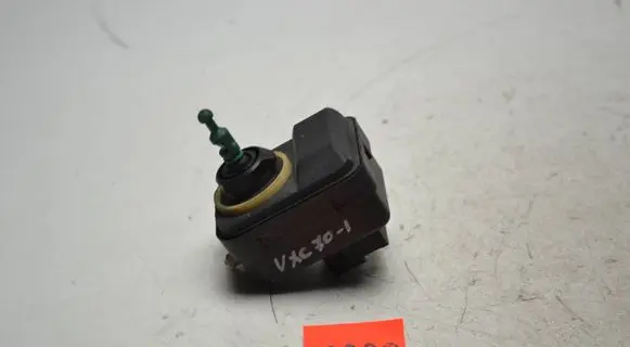 Volvo XC70 Headlight level adjustment motor 