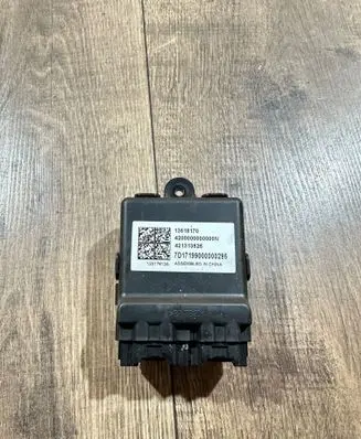 Opel Insignia B Seat control module 13518170 4200000000000 421313526