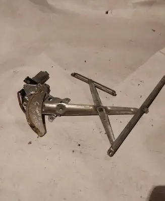 Suzuki Jimny Front door window regulator with motor 