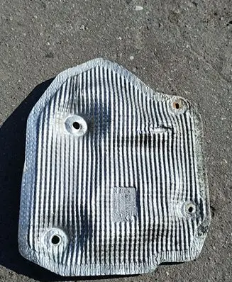 Audi Q7 4L Exhaust heat shield 7L6825616