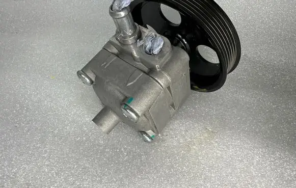 Volvo XC90 Power steering pump 5146310018 0821 11038F