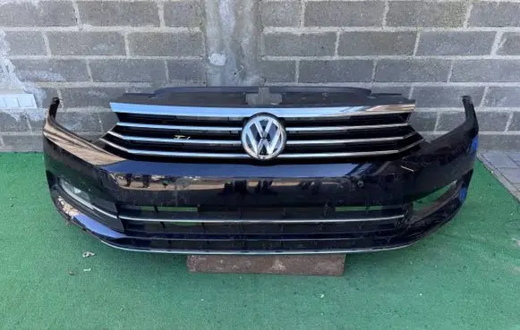 Volkswagen PASSAT B8 Front bumper 3G0807221A