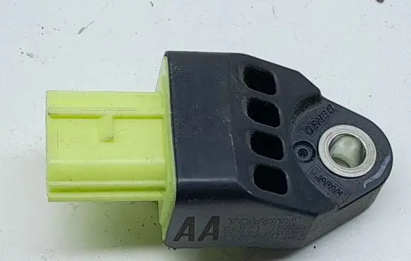 Toyota Prius (XW30) Airbag deployment crash/impact sensor 8983175020