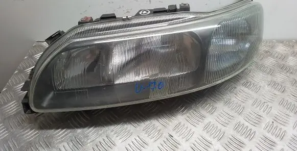 Volvo V70 Headlight/headlamp