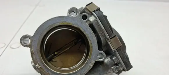 Audi Q5 SQ5 Throttle valve 06Q133062A