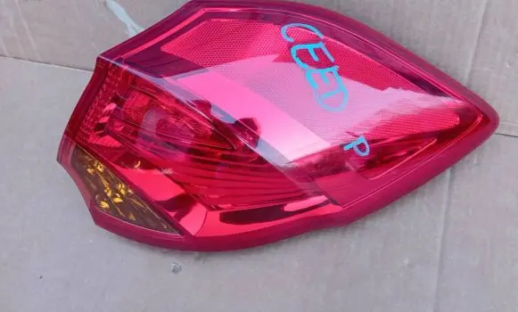 KIA Ceed Rear/tail lights 92402A20 13536 13529