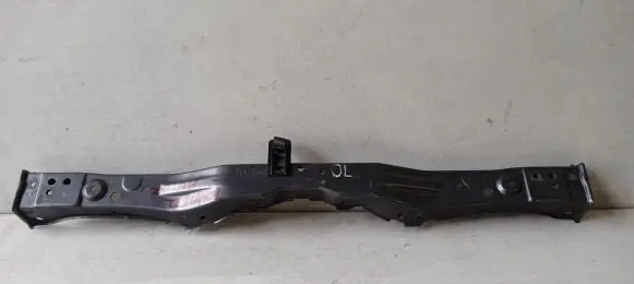 Radiator support slam panel bracket