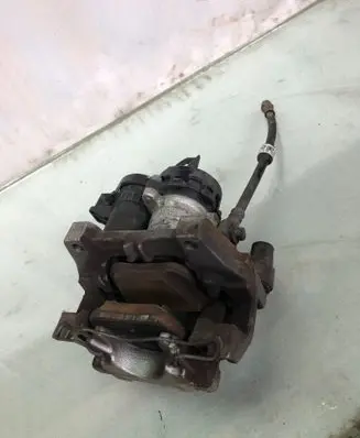 Volvo XC60 Rear brake caliper 32301467
