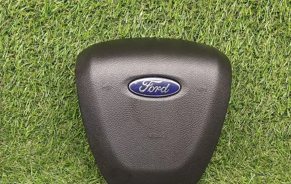 Ford Fiesta Steering wheel airbag AE8354043B13