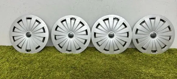 Audi A4 S4 B9 R16 wheel hub/cap/trim 8w0601147