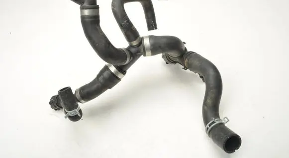 Volvo V60 Engine coolant pipe/hose 32249392