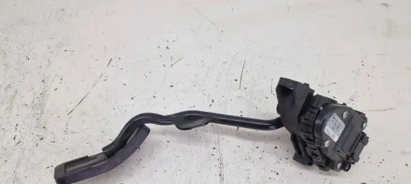 Audi A4 S4 B6 8E 8H Accelerator throttle pedal 8E2721523