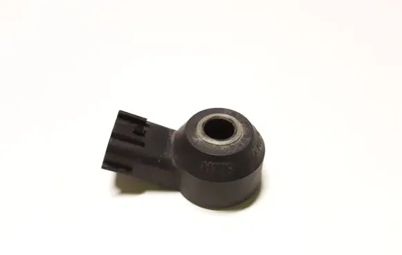 Nissan X-Trail T30 Detonation knock sensor KNE08 1830