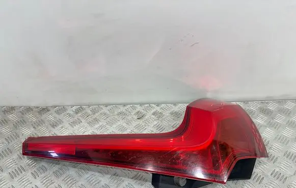 Volvo S90, V90 Rear/tail lights