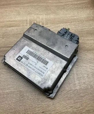 Opel Astra G Engine control unit/module ECU 16268377 6237797