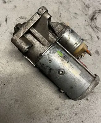 Renault Scenic II - Grand scenic II Starter motor 8200331251 0710JCB 0710JC