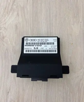 Volkswagen Golf V Gateway control module 1K0907530L 1K0907951 5WK50011B