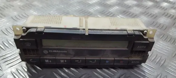 Volkswagen PASSAT B5 Climate control unit 1j1907044 5hb007617-00