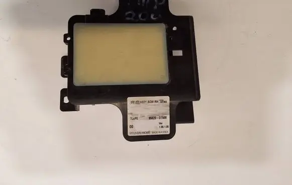 Hyundai Tucson TL Blind spot module 95820D7500
