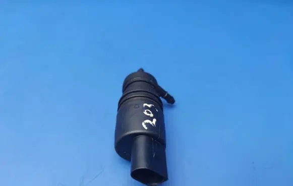 Mercedes-Benz CLK A209 C209 Windscreen/windshield washer pump W209