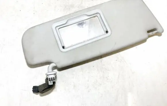 Sun visor