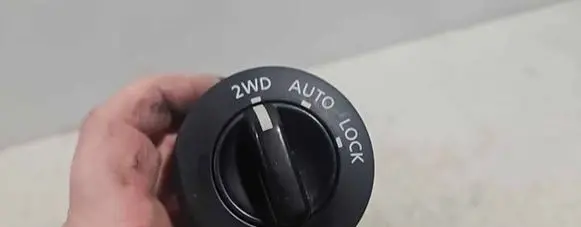 Nissan X-Trail T30 Differential lock switch 