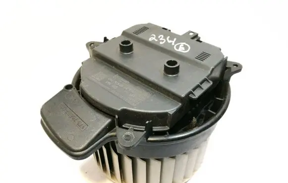 Audi A8 S8 D4 4H Heater fan/blower 4H1820021C A62240112 CZ0160701266