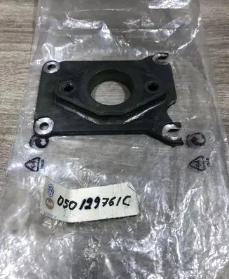 Volkswagen PASSAT B4 Carburettor 050129761C