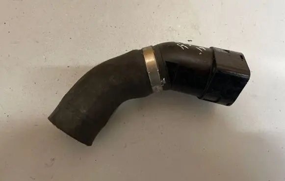 Audi A3 S3 8V Intercooler hose/pipe 04L131111M