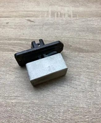 Mazda 5 Heater blower motor/fan resistor 9U217
